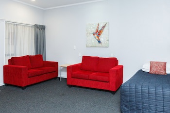Aubyn Court Spa Motel