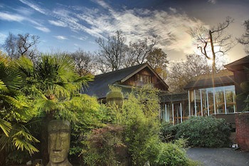 Marwell Hotel