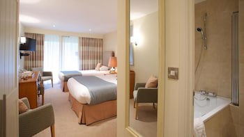 Marwell Hotel