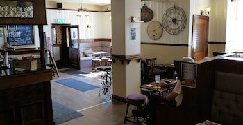 The Fox & Hounds