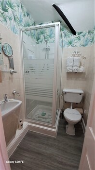 Greylands Guest House