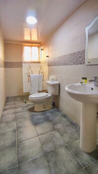 Acuarium Suite Resort