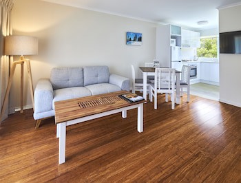 Aloha Apartments