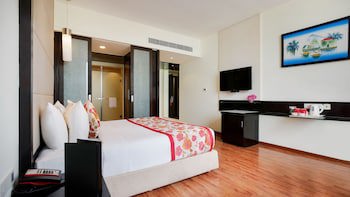 E Hotel