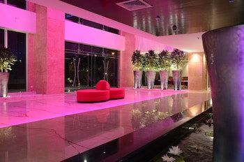 E Hotel