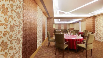 E Hotel