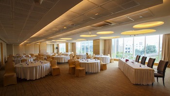E Hotel