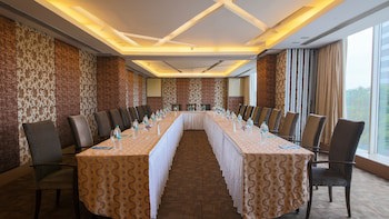 E Hotel