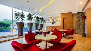 E Hotel