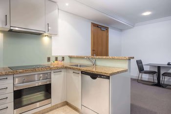 Avani Auckland Metropolis Residences