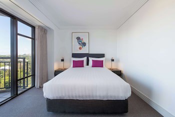 Avani Auckland Metropolis Residences