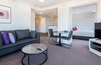 Avani Auckland Metropolis Residences
