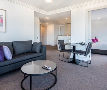 Avani Auckland Metropolis Residences