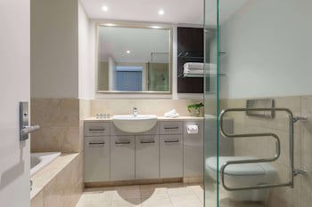 Avani Auckland Metropolis Residences