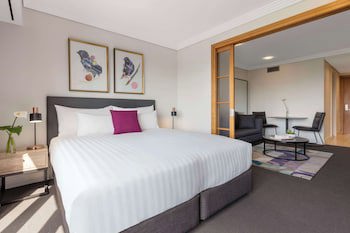 Avani Auckland Metropolis Residences