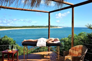 Machangulo Beach Lodge
