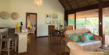 Machangulo Beach Lodge