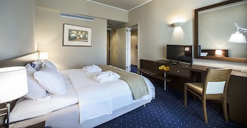 Dekelia Hotel