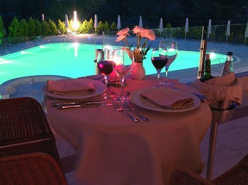 Dekelia Hotel