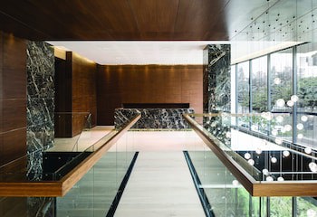 8010 Urban Living Luxury Home Experiences.