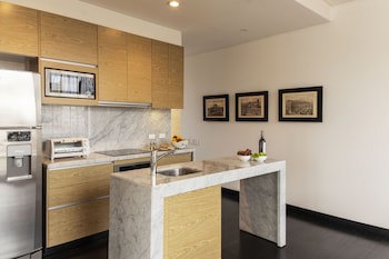 8010 Urban Living Luxury Home Experiences.