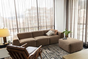 8010 Urban Living Luxury Home Experiences.