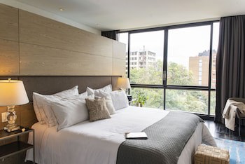 8010 Urban Living Luxury Home Experiences.