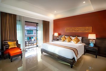 Navatara Phuket Resort