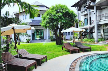 Navatara Phuket Resort
