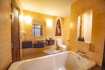 Navatara Phuket Resort