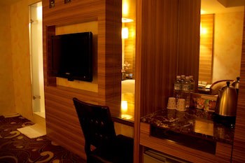 Crystal Hotel