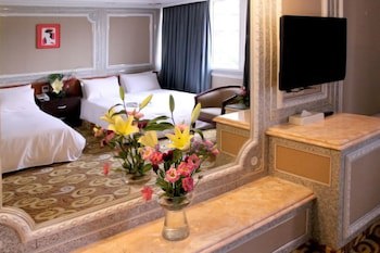 Crystal Hotel