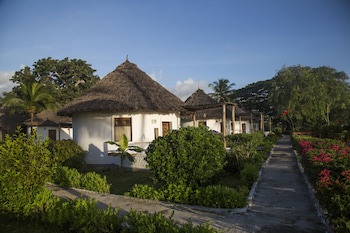 Antonio Beach Hotel And Spa