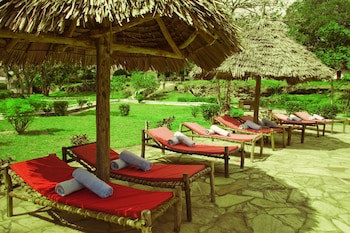 Antonio Beach Hotel And Spa