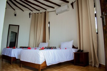 Antonio Beach Hotel And Spa