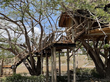 Antonio Beach Hotel And Spa