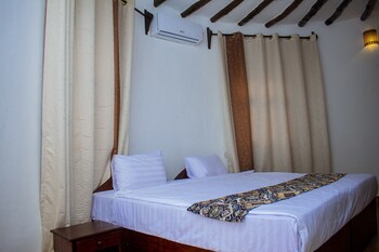Antonio Beach Hotel And Spa