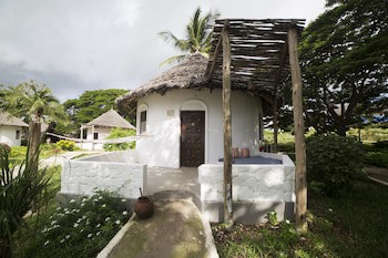 Antonio Beach Hotel And Spa