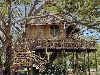 Antonio Beach Hotel And Spa