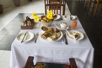 Antonio Beach Hotel And Spa