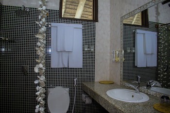 Antonio Beach Hotel And Spa