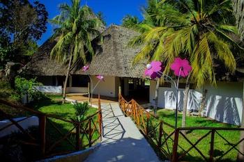 Antonio Beach Hotel And Spa