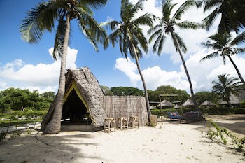 Antonio Beach Hotel And Spa