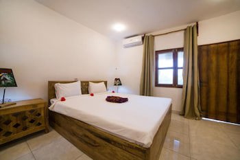 Antonio Beach Hotel And Spa
