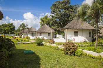 Antonio Beach Hotel And Spa