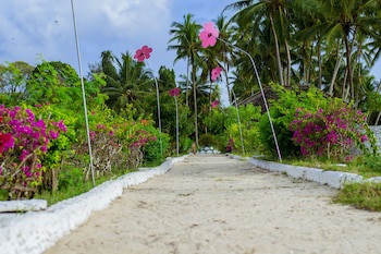 Antonio Beach Hotel And Spa
