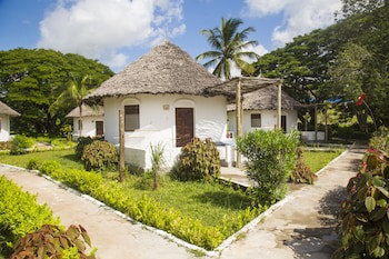 Antonio Beach Hotel And Spa