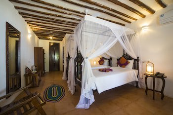 Antonio Beach Hotel And Spa