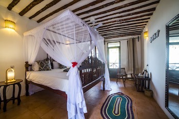 Antonio Beach Hotel And Spa
