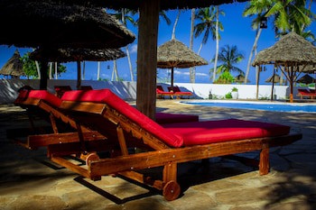 Antonio Beach Hotel And Spa